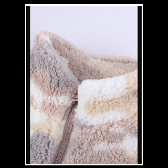 ‼️CLEARANCE PRICE FIRM‼️HP🎉🤍Multicolor Sherpa Hoodie🤍 - Picture 9 of 10